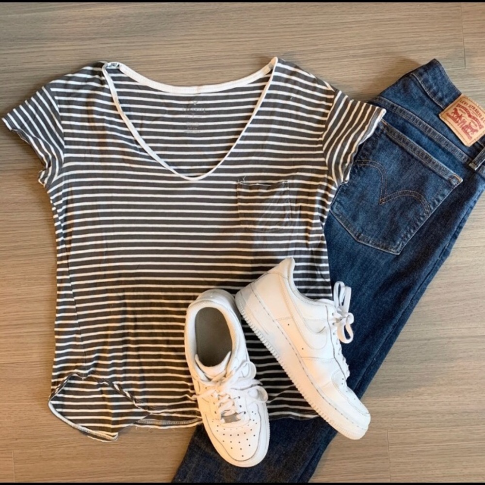 🌟3/$20 American Eagle Striped Tee